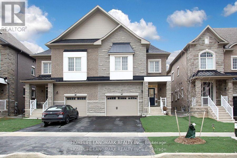 42 Seguin St in Richmond Hill, ON - Building Photo