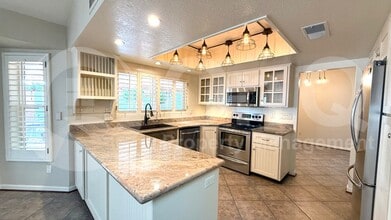 3413 W Kristal Way in Phoenix, AZ - Building Photo - Building Photo