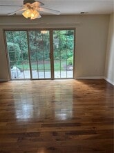 305 Berrington Ct in Bethel Park, PA - Foto de edificio - Building Photo