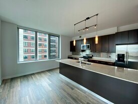 668 N Kingsbury St, Unit 1202 in Chicago, IL - Building Photo