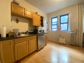 12 Glenville Ave, Unit 1 in Boston, MA - Building Photo - Building Photo