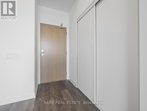 913-1787 ST CLAIR Ave in Toronto, ON - Building Photo - Building Photo
