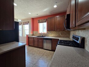 4349 Santo Domingo St in Santa Fe, NM - Building Photo - Building Photo