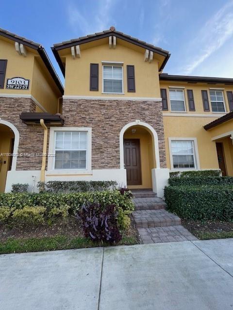 9103 SW 227th St in Cutler Bay, FL - Building Photo