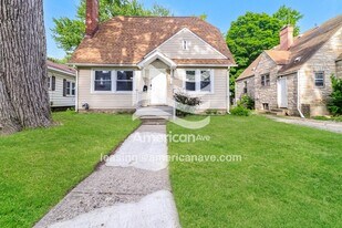 53 Vinewood Ct in Pontiac, MI - Building Photo