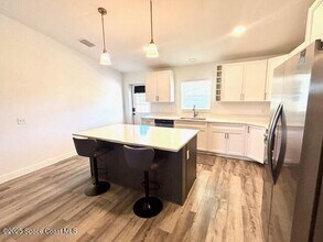 965 N Singleton Ave in Titusville, FL - Building Photo - Building Photo