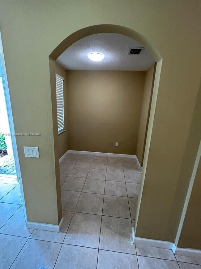 152 SE 29th Ave in Homestead, FL - Building Photo - Building Photo