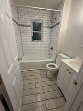 24 Paragon Ln in Stamford, CT - Building Photo - Building Photo