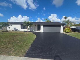 10581 NW 28th Manor in Sunrise, FL - Building Photo