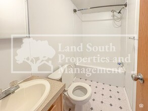 425 Longfellow Blvd in Lakeland, FL - Foto de edificio - Building Photo