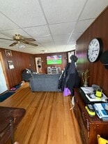 15 Caroline St in Worcester, MA - Building Photo