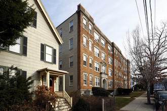 37-41 Wendell St in Cambridge, MA - Foto de edificio - Building Photo