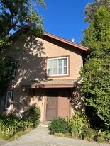 7060 Shoup Ave, Unit 194 in Canoga Park, CA - Building Photo