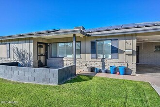 6816 E Coronado Rd in Scottsdale, AZ - Foto de edificio - Building Photo