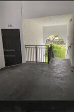 15560 SW 136th St in Miami, FL - Building Photo - Building Photo