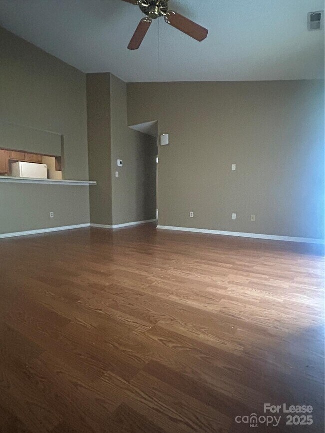 9605 Vinca Cir in Charlotte, NC - Building Photo - Building Photo