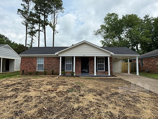 property at 724 Northaven Dr