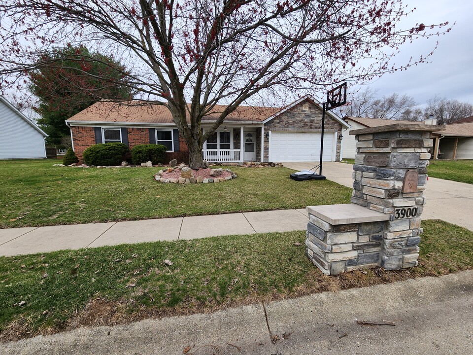 3900 George Washington Rd in Lafayette, IN - Building Photo