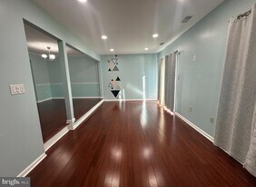 8956 Milroy Ct in Manassas, VA - Building Photo