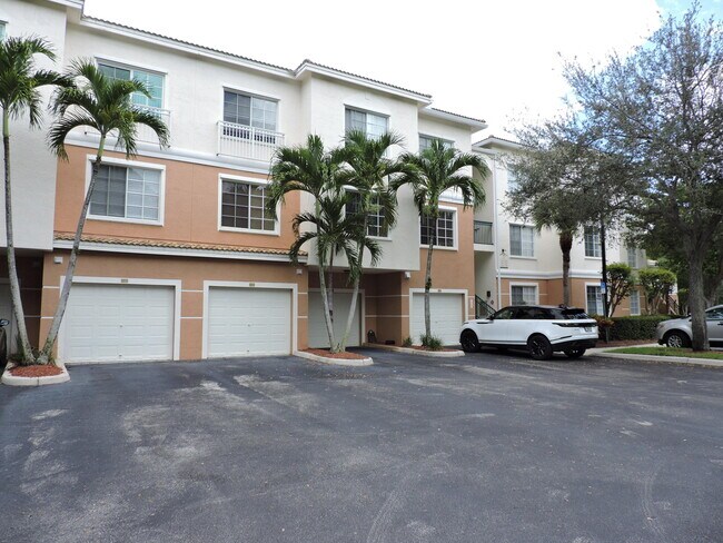 730.5 Myrtlewood Cir W in Palm Beach Gardens, FL - Building Photo - Building Photo