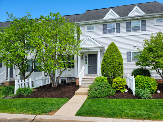 616 Wagonwheel Rd in Lititz, PA - Building Photo - Building Photo