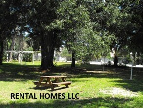 525 Heatherton Village in Altamonte Springs, FL - Building Photo - Building Photo