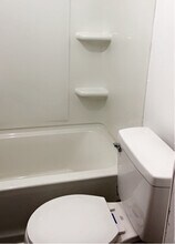 2326 Elm Ave in Portsmouth, VA - Building Photo - Building Photo