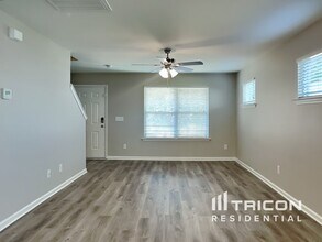 216 Whispering Oak Ln in Chapin, SC - Building Photo - Building Photo