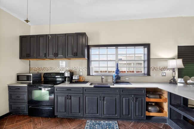 1934 Washington St in Hollywood, FL - Foto de edificio - Building Photo