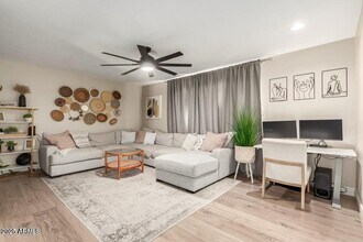 4410 S Grandview Ave in Tempe, AZ - Building Photo - Building Photo