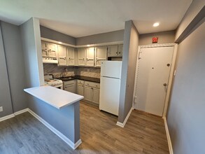 751 Adams Ave-Unit -22 in Philadelphia, PA - Foto de edificio - Building Photo