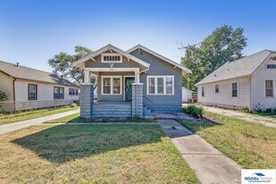 2315 W Maple St in Wichita, KS - Building Photo