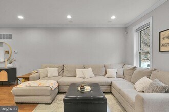 1715 N Howard St in Philadelphia, PA - Building Photo - Building Photo