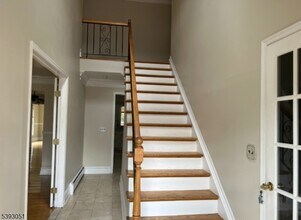 11 Crefeld Ct in Lincoln Park, NJ - Building Photo - Building Photo