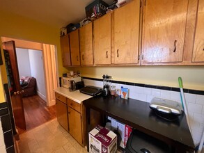 235 Highland Ave, Unit 2 in Somerville, MA - Building Photo - Building Photo