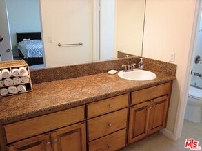 1702 Brockton Ave in Los Angeles, CA - Building Photo - Building Photo