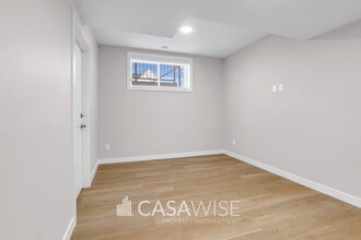 6706 Alpha Blvd in Edmonton, AB - Building Photo - Building Photo