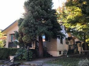 8120-8124 N Jersey St in Portland, OR - Building Photo - Other