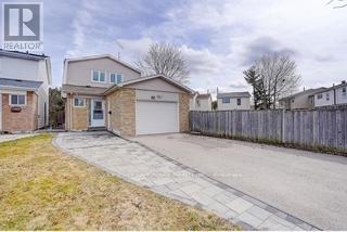 12 Dragoon Crescent in Toronto, ON - Building Photo