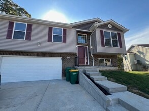 919 Foster Ct in Pevely, MO - Building Photo - Building Photo