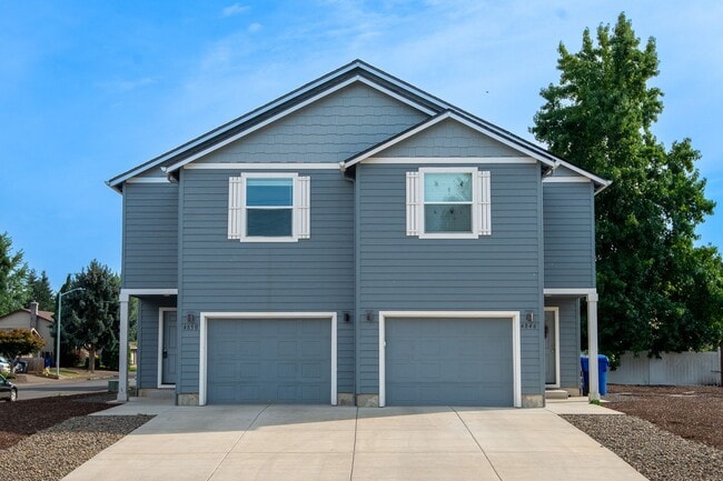 property at 4846-4850 Heathwood St NE