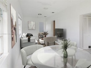 2272 NW 2nd St in Miami, FL - Building Photo - Building Photo