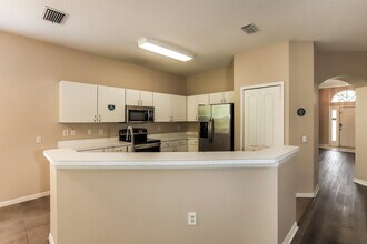 25402 7 Rivers Cir in Land O Lakes, FL - Building Photo - Building Photo