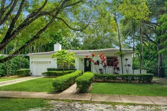 1225 Tangier St in Coral Gables, FL - Building Photo - Building Photo
