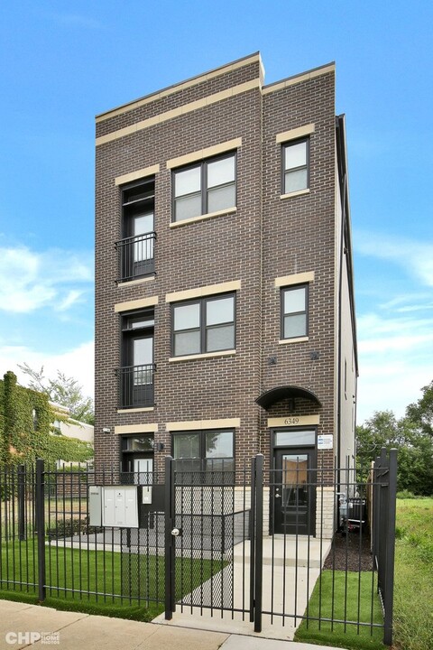 6349 S Maryland Ave in Chicago, IL - Building Photo