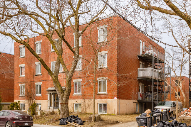 3275 Barclay Av in Montréal, QC - Building Photo - Building Photo