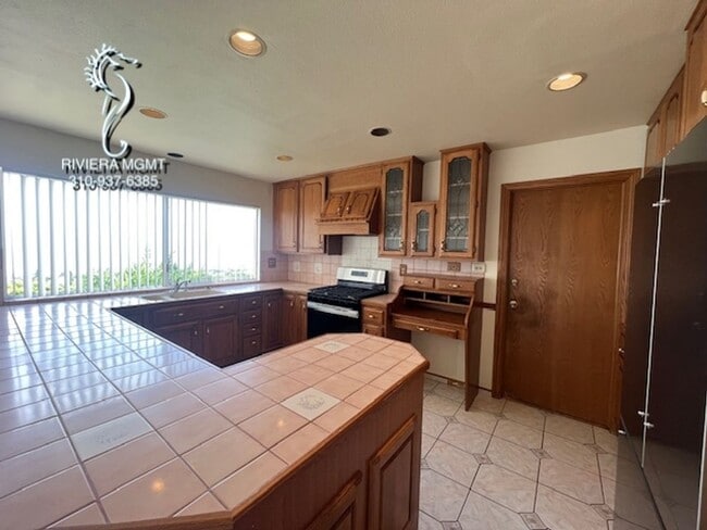 29211 Posey Way in Rancho Palos Verdes, CA - Building Photo - Building Photo