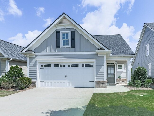 37 Encore Ln