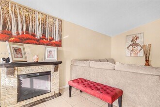 21403 SW 89th Pl in Cutler Bay, FL - Building Photo - Building Photo