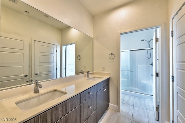 11258 Essence Point Ave in Las Vegas, NV - Building Photo - Building Photo